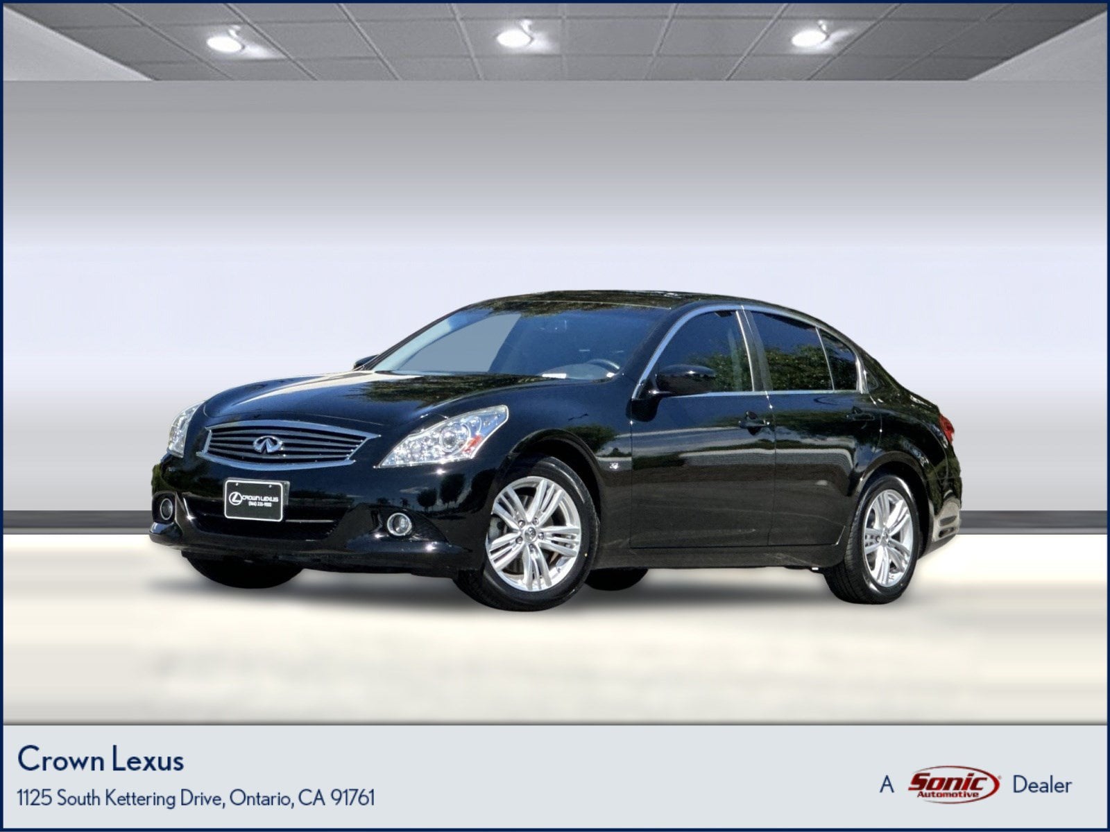 2015 INFINITI Q40 With Moonroof Package Sedan