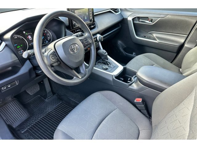 2022 Toyota RAV4 Hybrid XLE photo 4