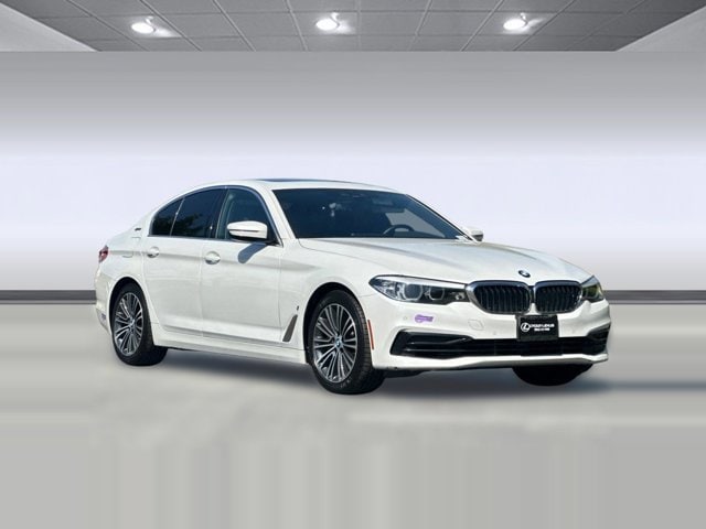 2019 BMW 530e iPerformance photo 6