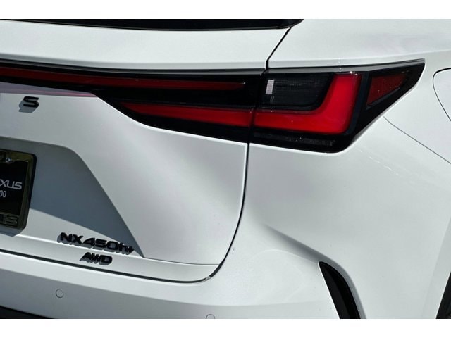 2026 Lexus NX 450h+ Luxury - Photo 12