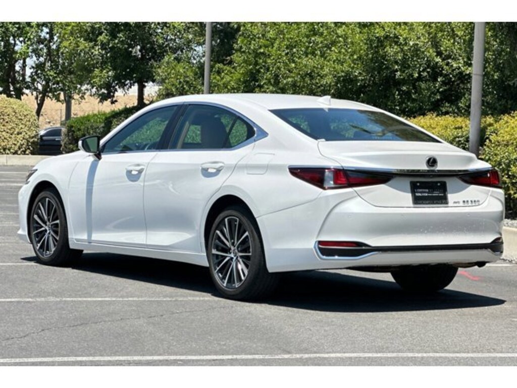Certified 2023 Lexus ES 250 Sedan