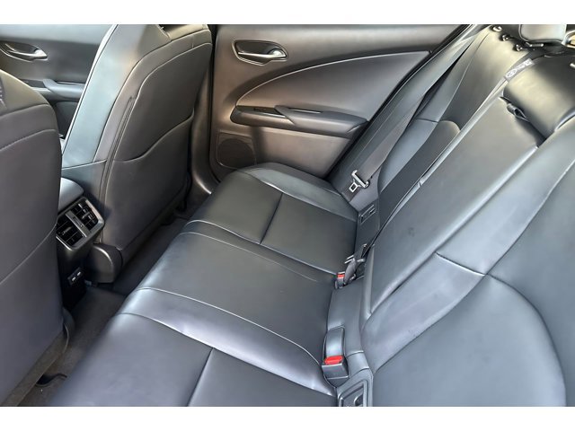 2026 Lexus UX Hybrid 300h Premium - Photo 22