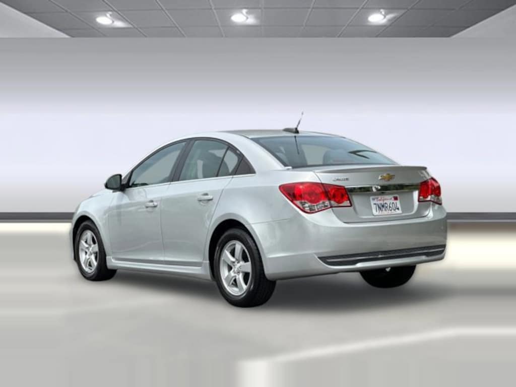 Used 2015 Chevrolet Cruze 1LT Auto Sedan