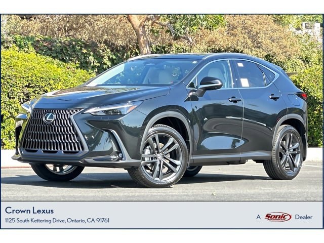 2026 Lexus NX PHEV 450h+'s photo