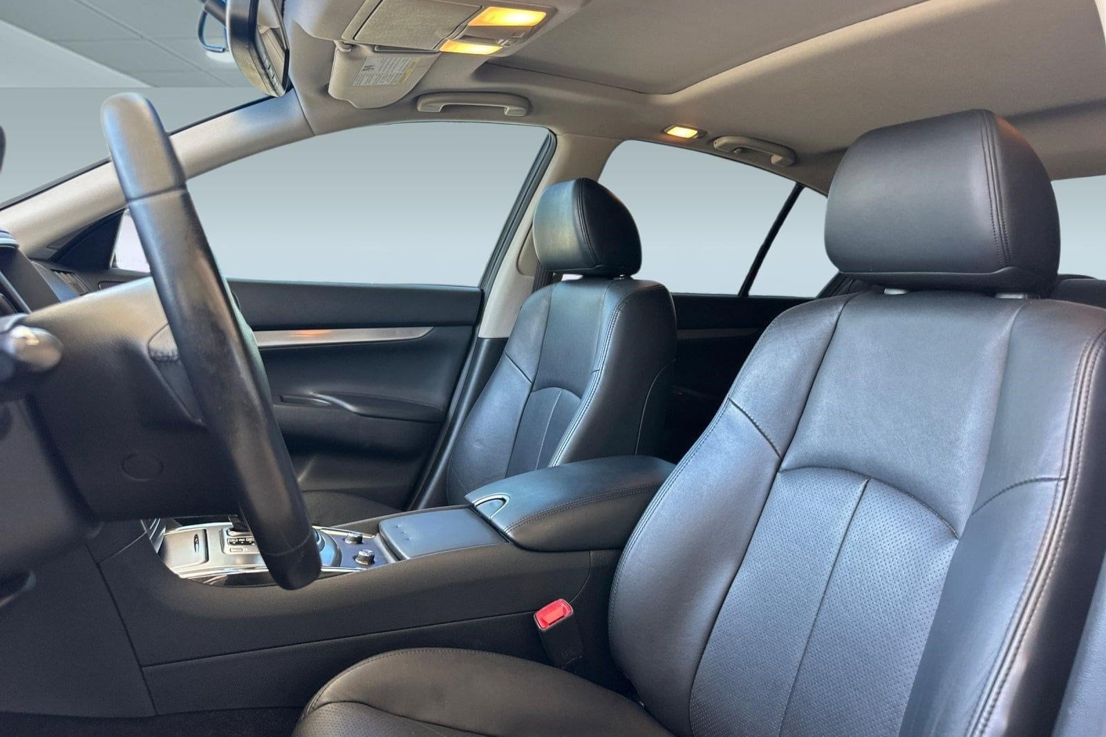 2015 INFINITI Q40 With Moonroof Package Sedan