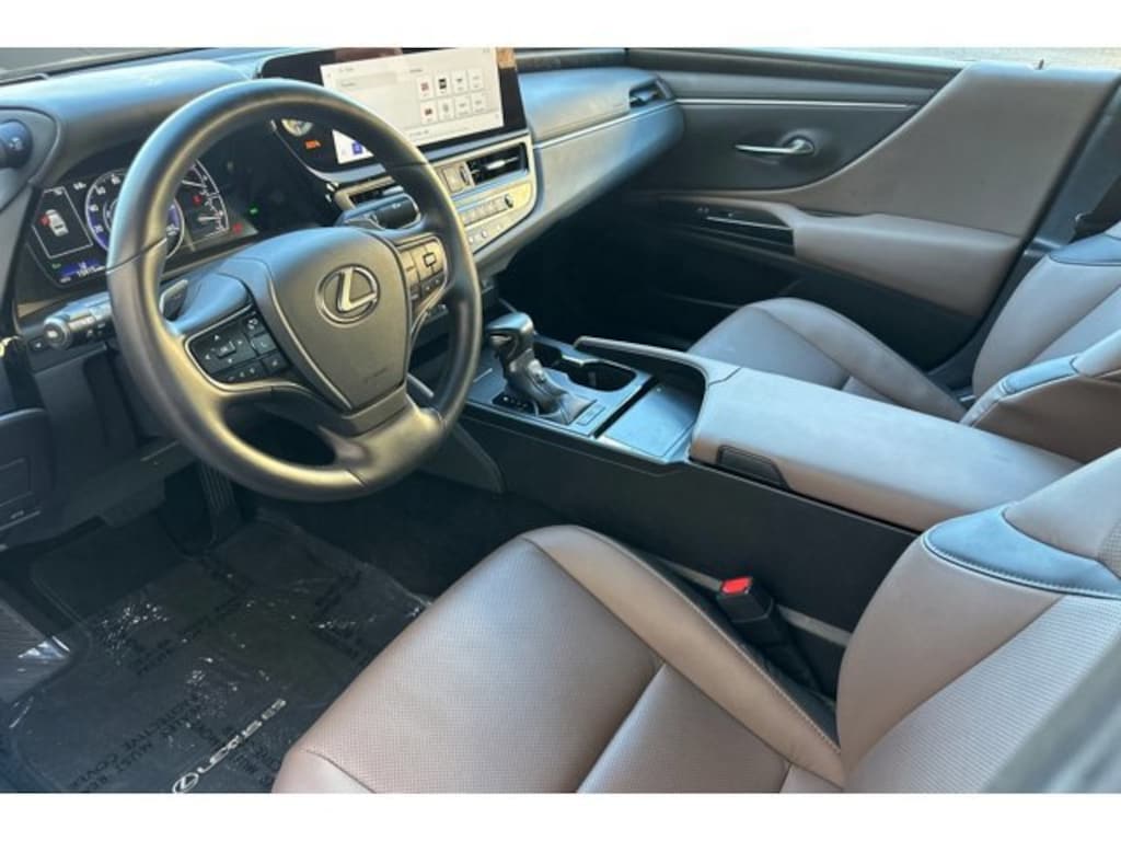 Certified 2025 Lexus ES 300h Base Sedan