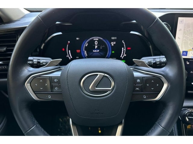 2025 Lexus NX Hybrid 350h - Photo 17