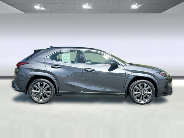 2023 LEXUS UX 250h F SPORT Design photo 3