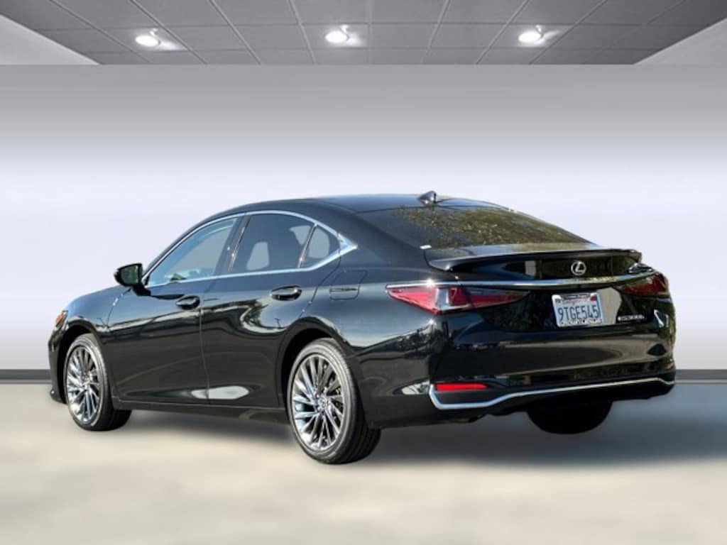 Certified 2024 Lexus ES 300h Luxury Sedan