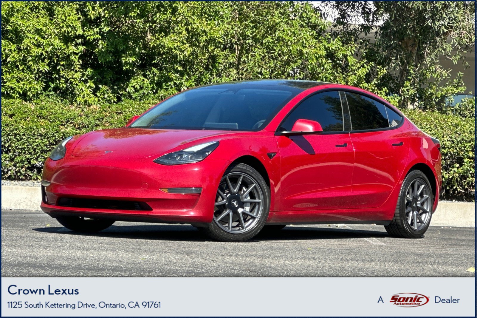  Tesla Model 3