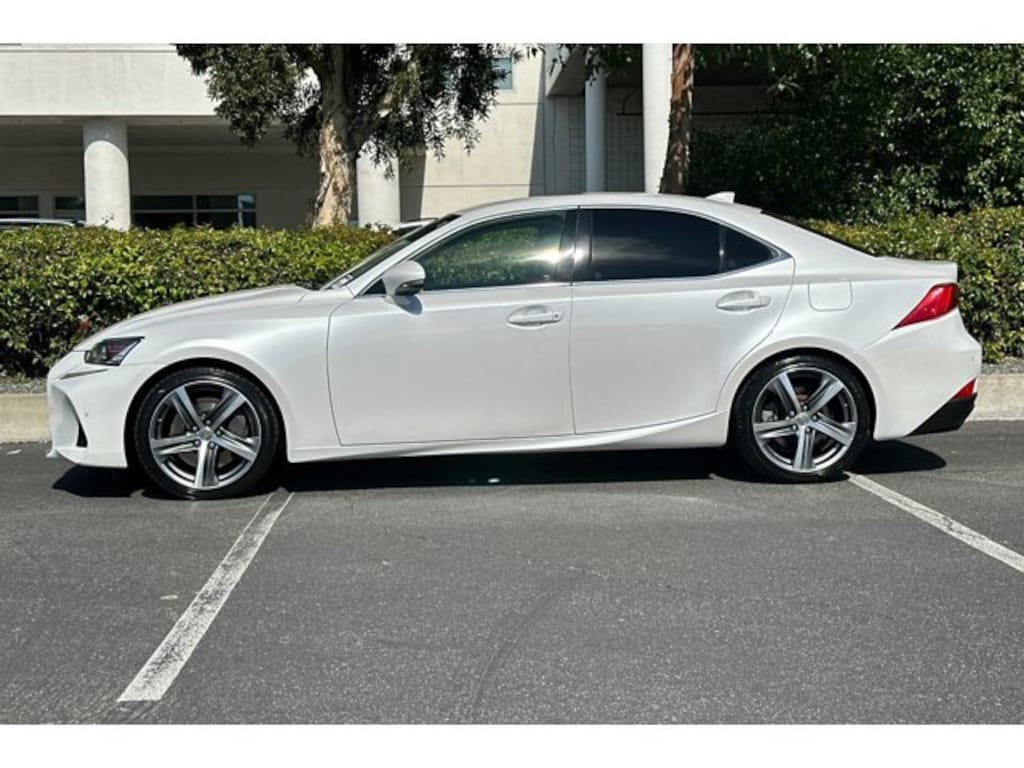 Used 2017 Lexus IS 200t Sedan