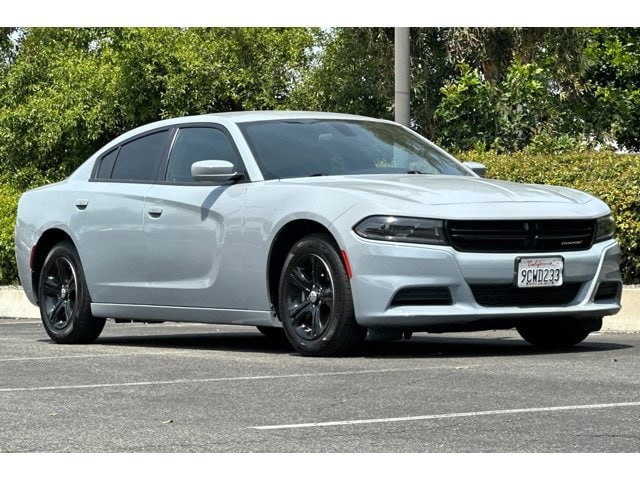 2022 Dodge Charger SXT photo 5