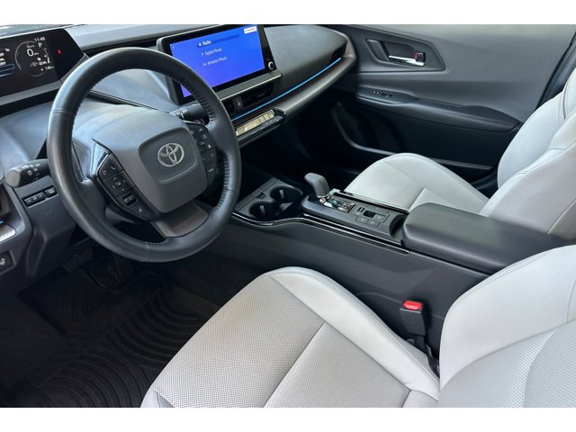 Prius XLE Hatchback