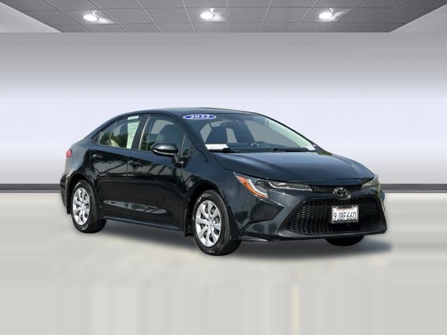 2022 Toyota Corolla LE photo 6