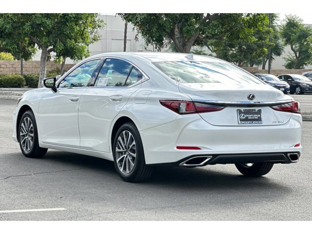 2025 Lexus ES 350 photo 3
