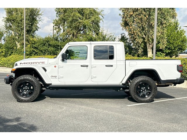 2023 Jeep Gladiator Mojave photo 2