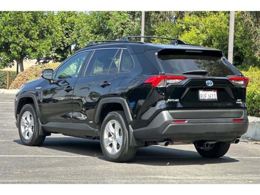 Used 2021 Toyota RAV4 Hybrid XLE SUV