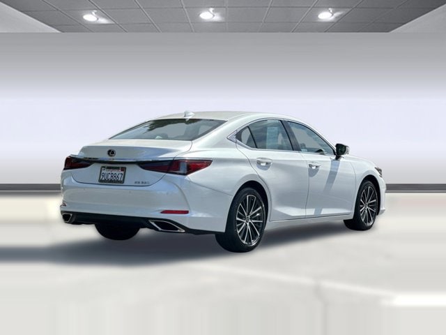 2025 LEXUS ES 350 Base photo 3