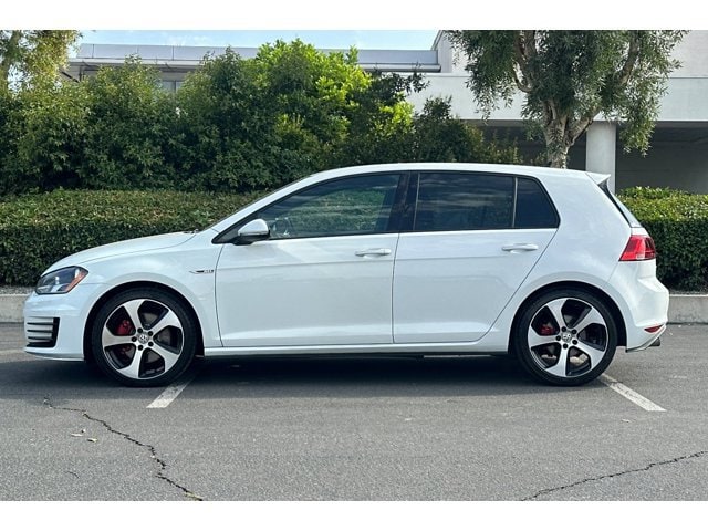 3VW5T7AU9GM033865
