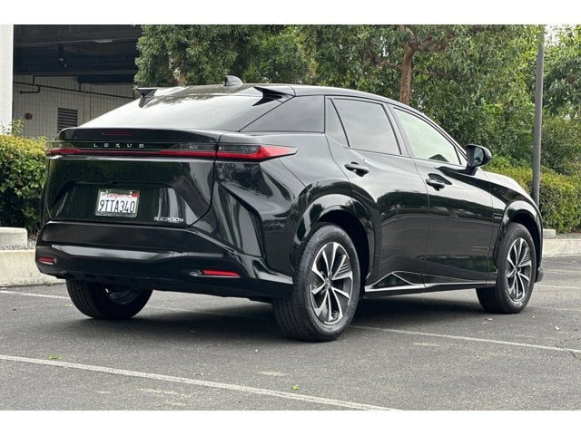 2025 LEXUS RZ 300e photo 3
