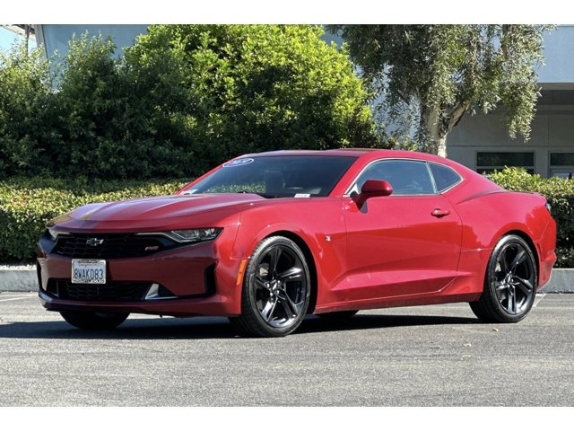 2019 Chevrolet Camaro 1LT photo 2