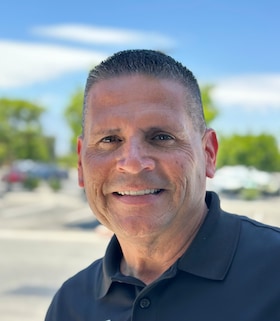 Staff member Jose “Val” Ceballos - Spanish from ID_fc7bce