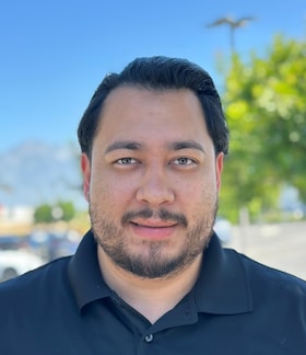 Staff member Yhosshua “Josh” Castaneda - Spanish from ID_fc7bce