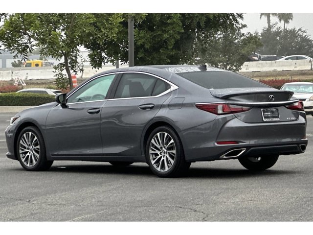 2021 Lexus ES 350 photo 3