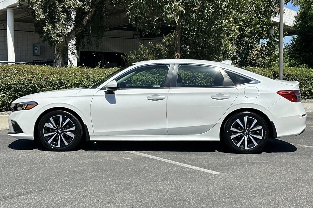 Used 2024 Honda Civic EX Sedan