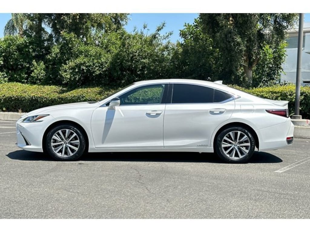 Certified 2021 Lexus ES 300h Sedan