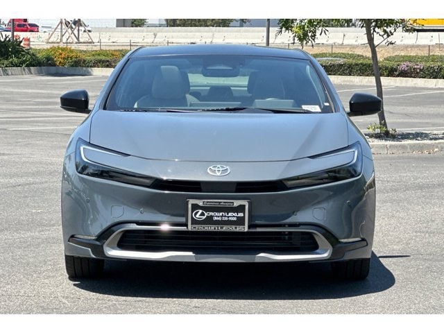 Prius XLE Hatchback