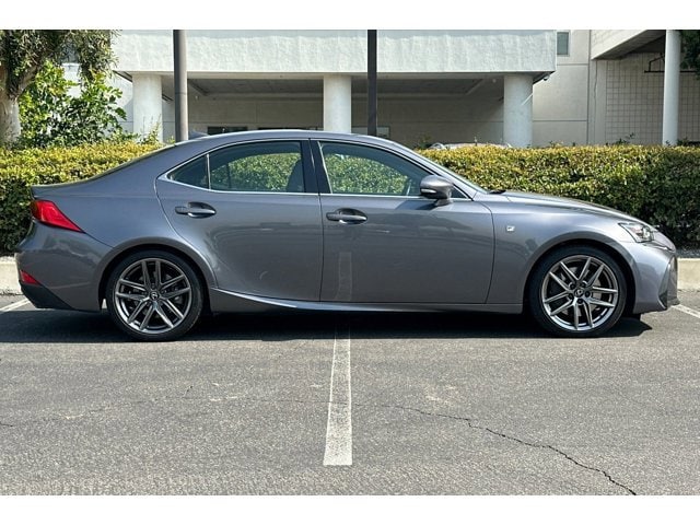 2020 LEXUS IS 350 photo 6