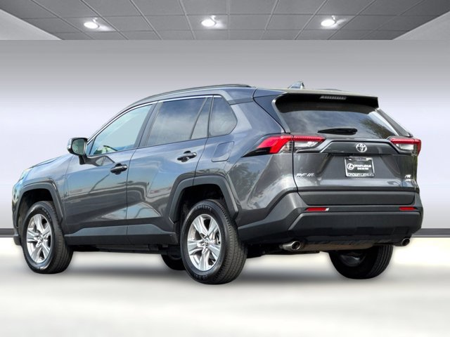 2023 Toyota RAV4 XLE photo 3