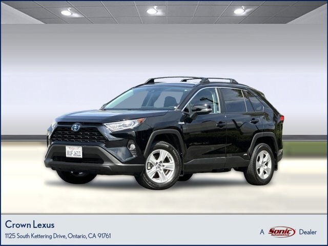 2021 Toyota RAV4 Hybrid XLE — photo 1 of 24