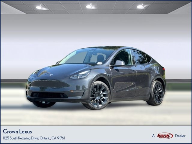 2024 Tesla Model Y Long Range Dual Motor All-Wheel Drive's photo