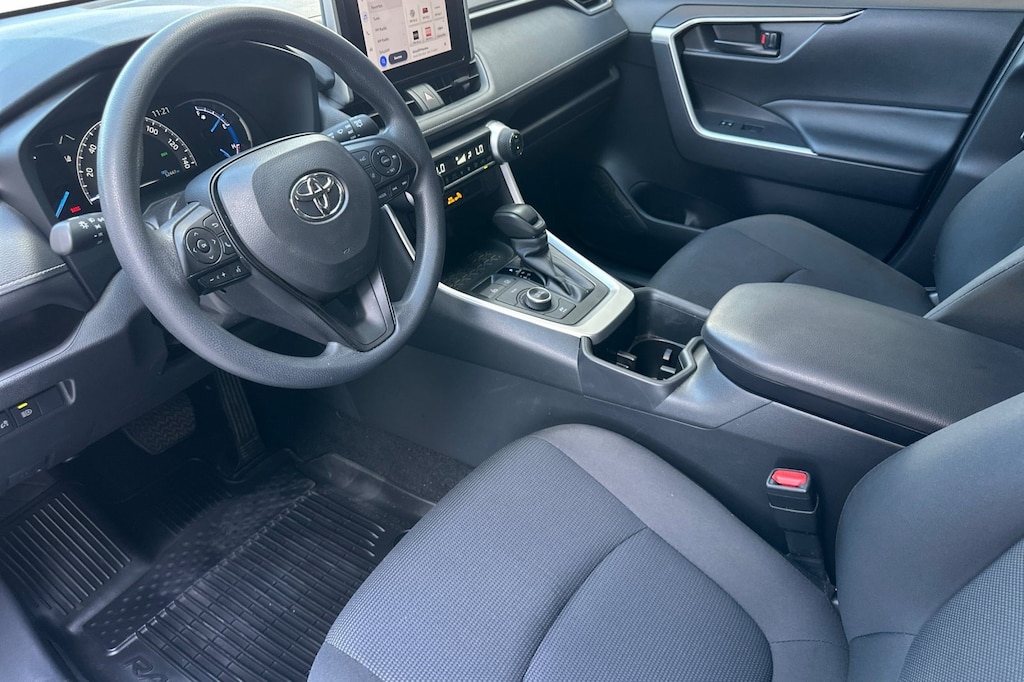 Used 2025 Toyota RAV4 Hybrid LE SUV