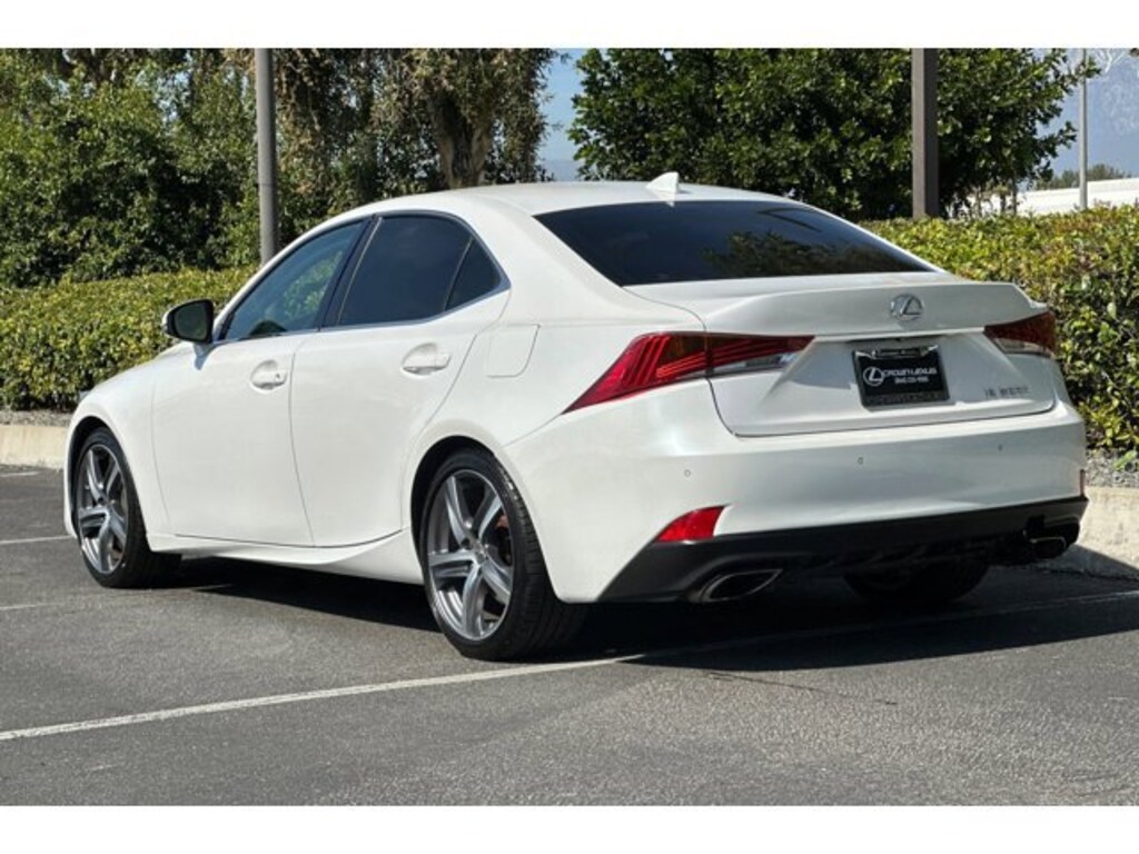 Used 2017 Lexus IS 200t Sedan