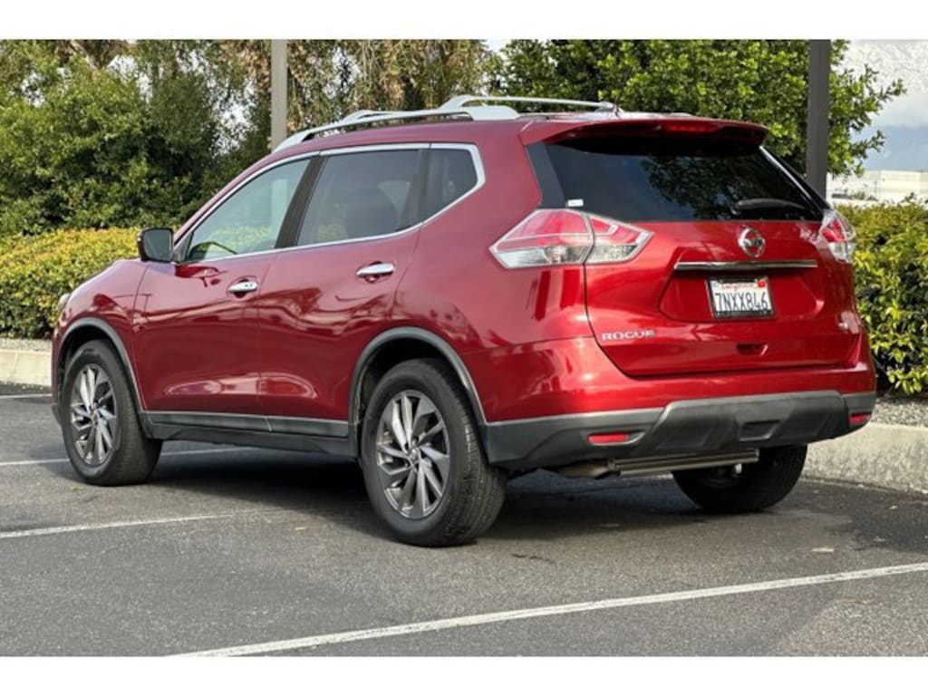Used 2016 Nissan Rogue SL SUV