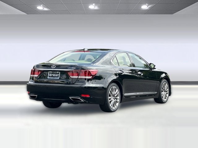 LS 460 Sedan