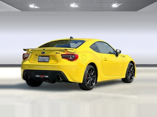 2017 Subaru BRZ Series.Yellow photo 3