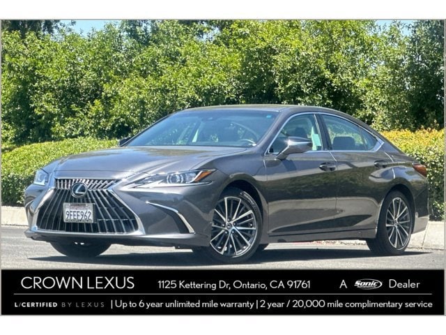 2023 Lexus ES 350 350's photo