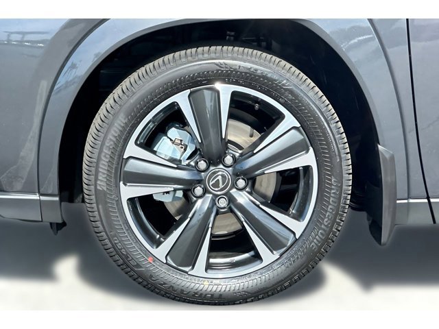 2026 Lexus UX Hybrid 300h Premium - Photo 11