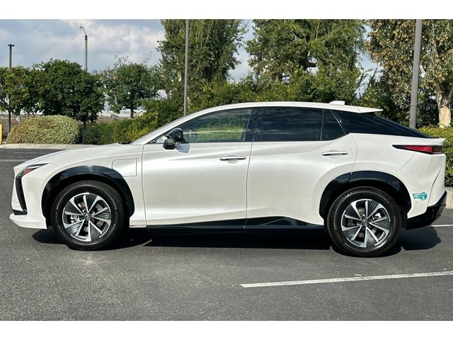 2024 Lexus RZ 300e Premium photo 2
