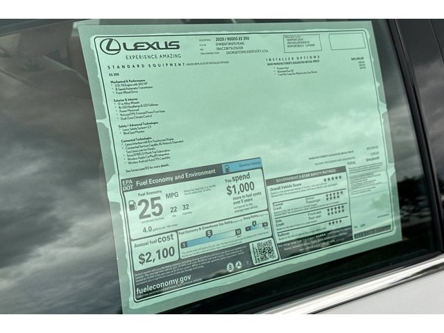 2025 Lexus ES 350 - Photo 27