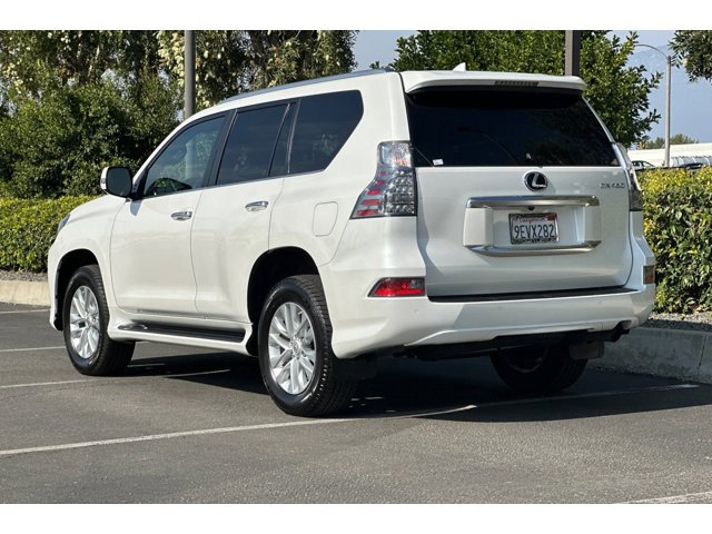 2023 Lexus GX 460 Premium photo 3