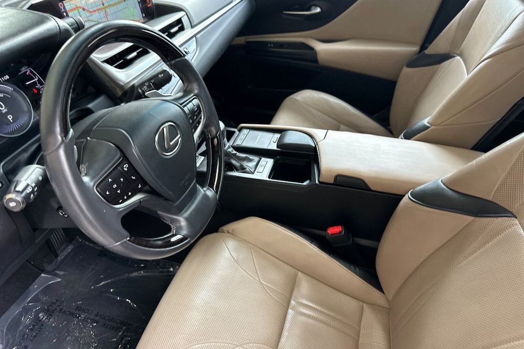 Used 2019 Lexus ES 300h Luxury Sedan