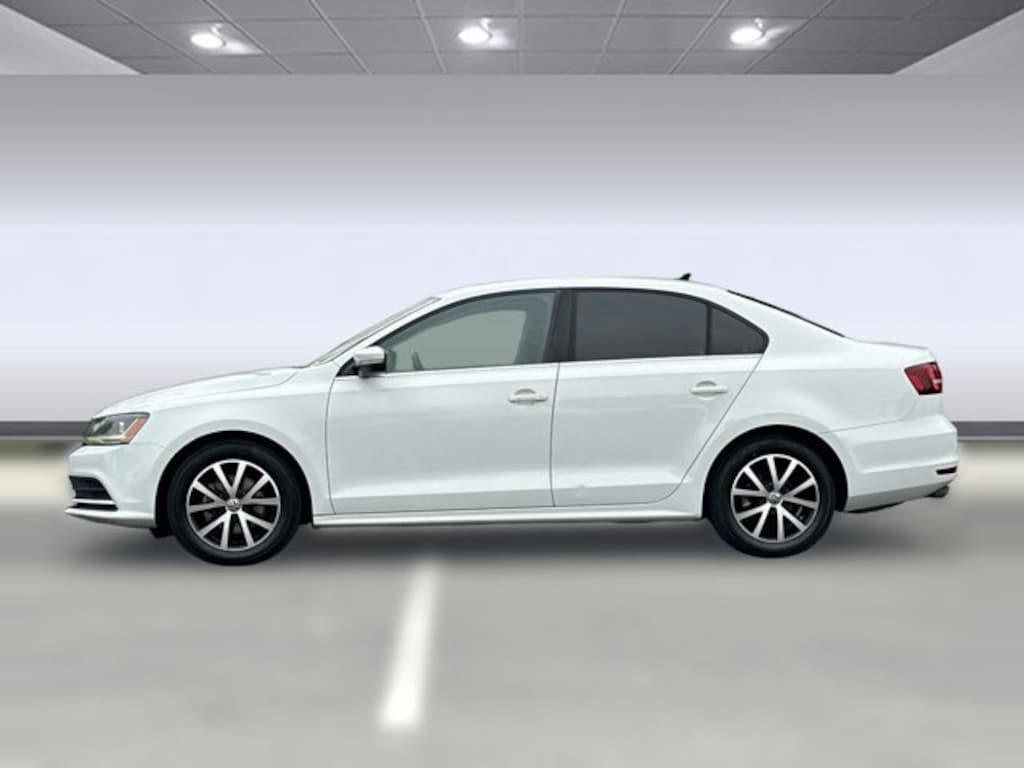 Used 2017 Volkswagen Jetta 1.4T SE Sedan