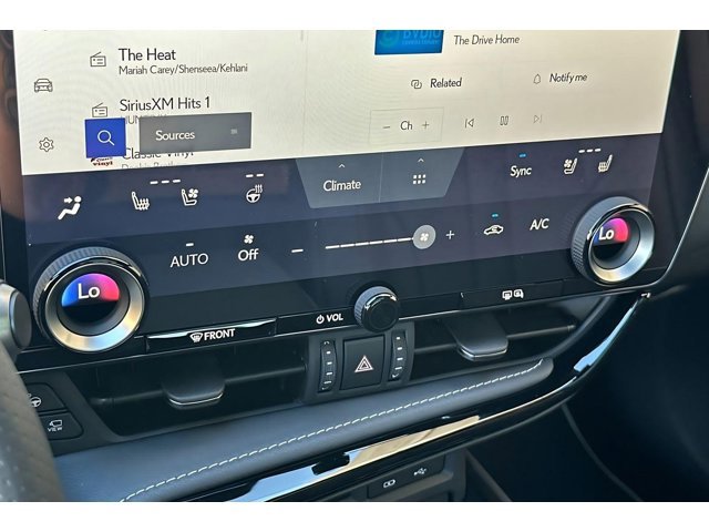 2026 Lexus NX PHEV 450h+ - Photo 26