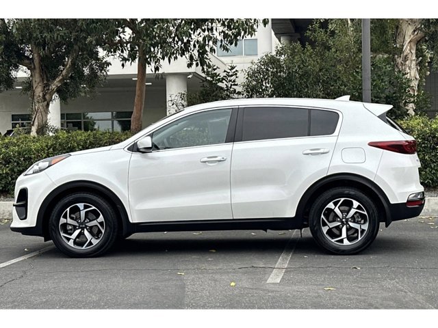 2022 Kia Sportage LX photo 2