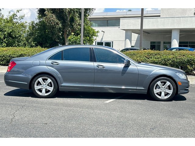 2010 Mercedes-Benz S-Class S550 4MATIC photo 6